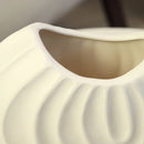 Vaso de Cerâmica Formato Concha Orgânica