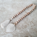 Colar de Mesa Boho em Madeira e Macramê