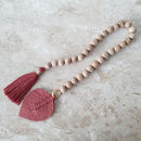 Colar de Mesa Boho em Madeira e Macramê
